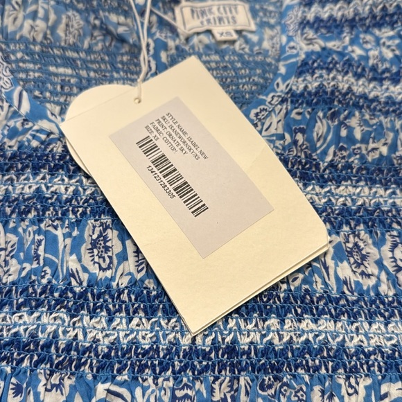 PINK CITY PRINTS

Ornate Sky Isabel New Dress - Picture 9 of 15